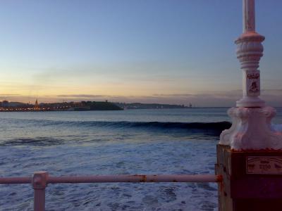 ...y la roca,aunque demasiado alta,surfeable_xa_long_100%