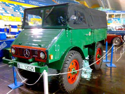 y cerramos la visita con este unimog...