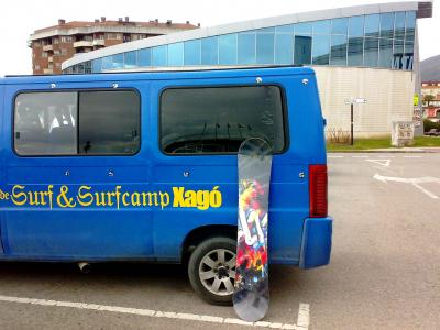 y nos llegó el premio:una tabla molona de snowboard volk...